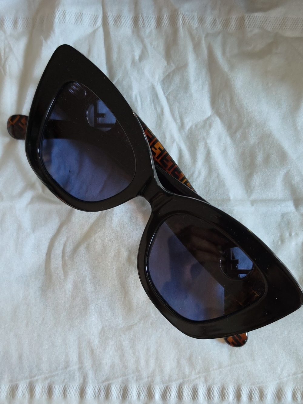 Fendi FF 0327/S Geometric Sunglasses in Black & Brown